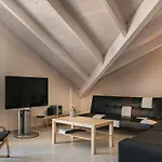 Orientview Loft Apartament