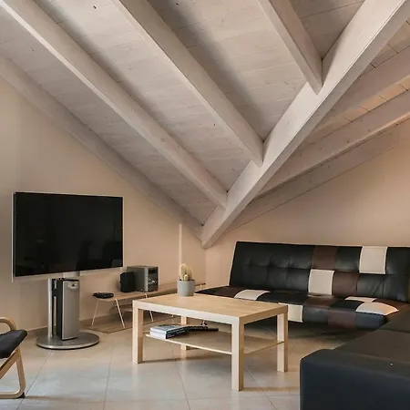 Orientview Loft Apartament